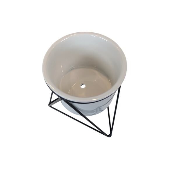 Triangular Black Wire Stand and White Ceramic Planter 4 in - Picture 4 of 9